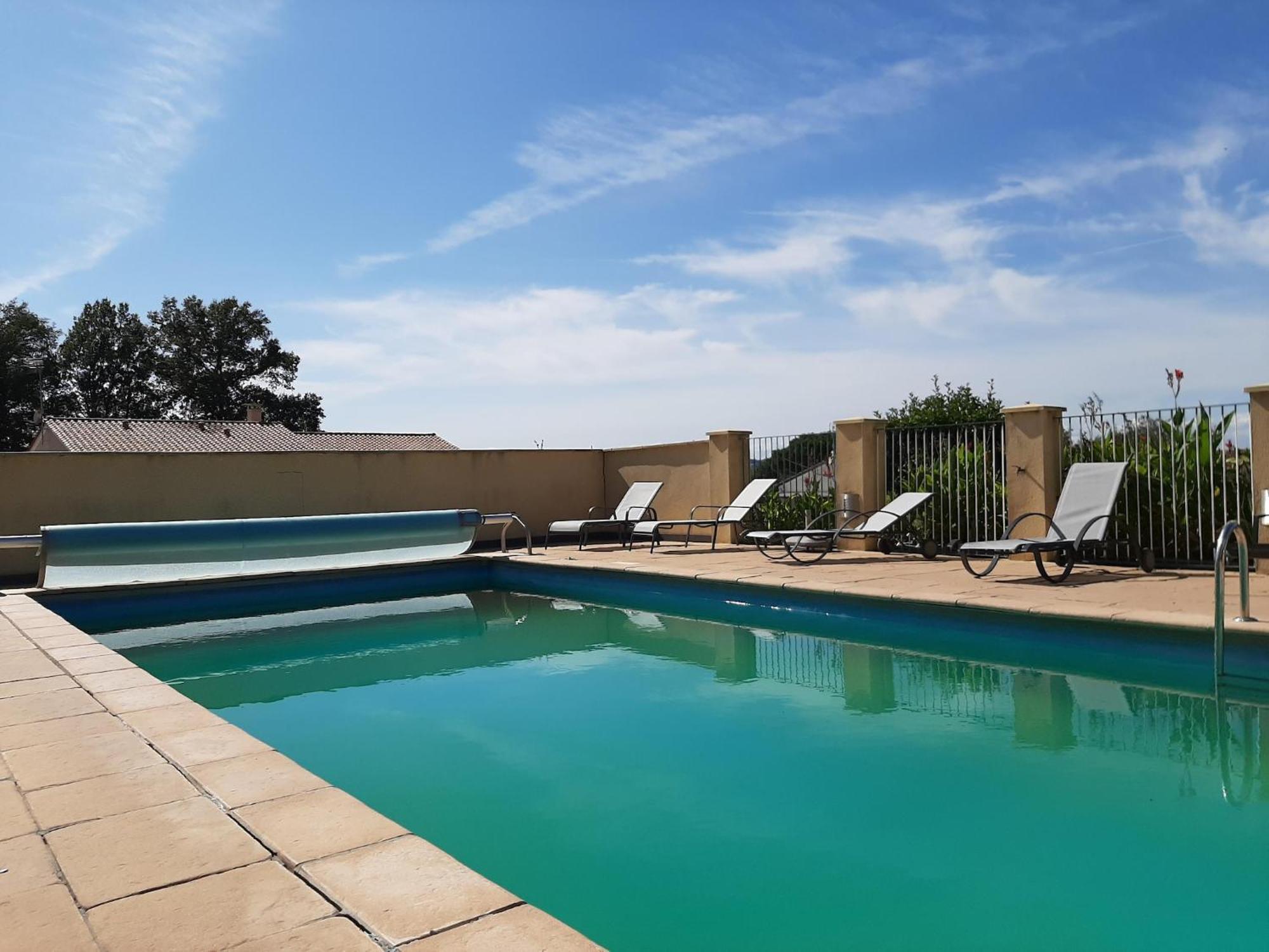 Modern Holiday Home In Aquitaine Saint-Nexans Bagian luar foto