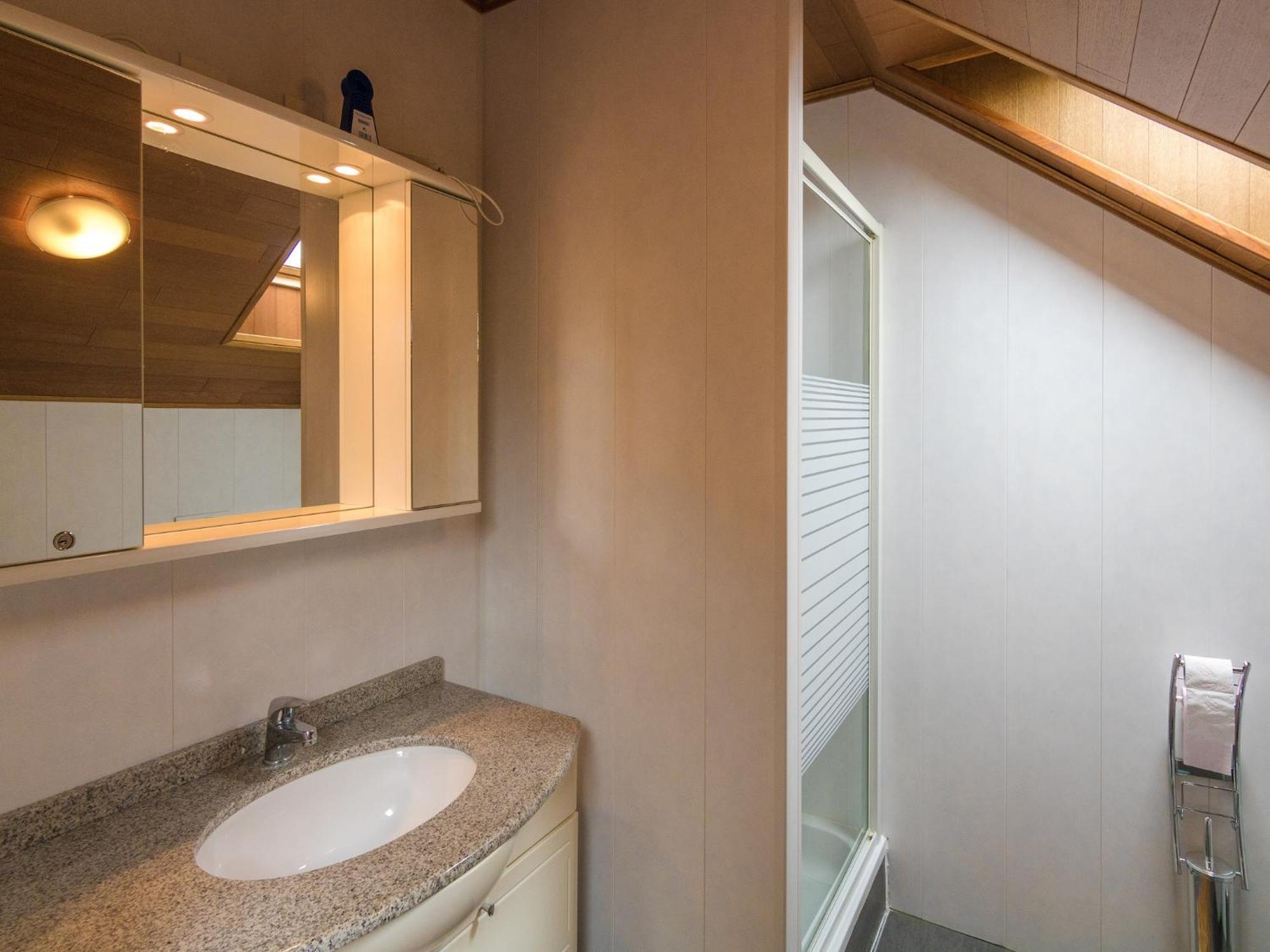 Modern Holiday Home In Aquitaine Saint-Nexans Bagian luar foto